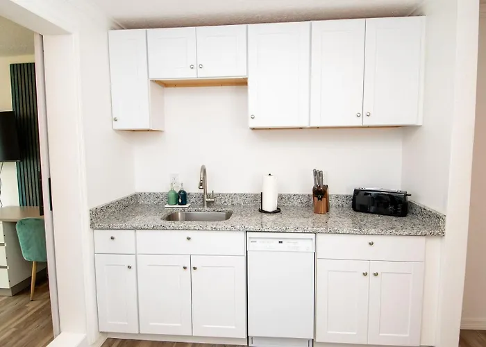 Getaway • Private Yard + Grill • Workspace Clearwater Beach