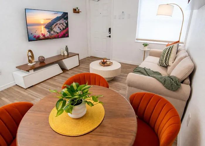 Getaway • Private Yard + Grill • Workspace Apartment